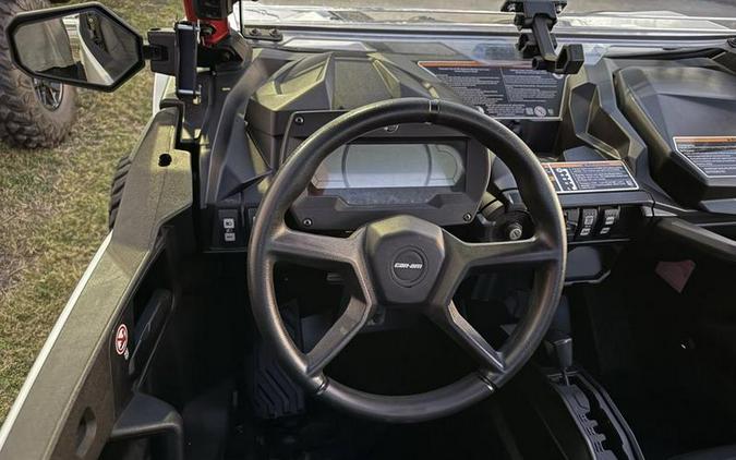 2024 Can-Am® Maverick Sport X rc 1000R