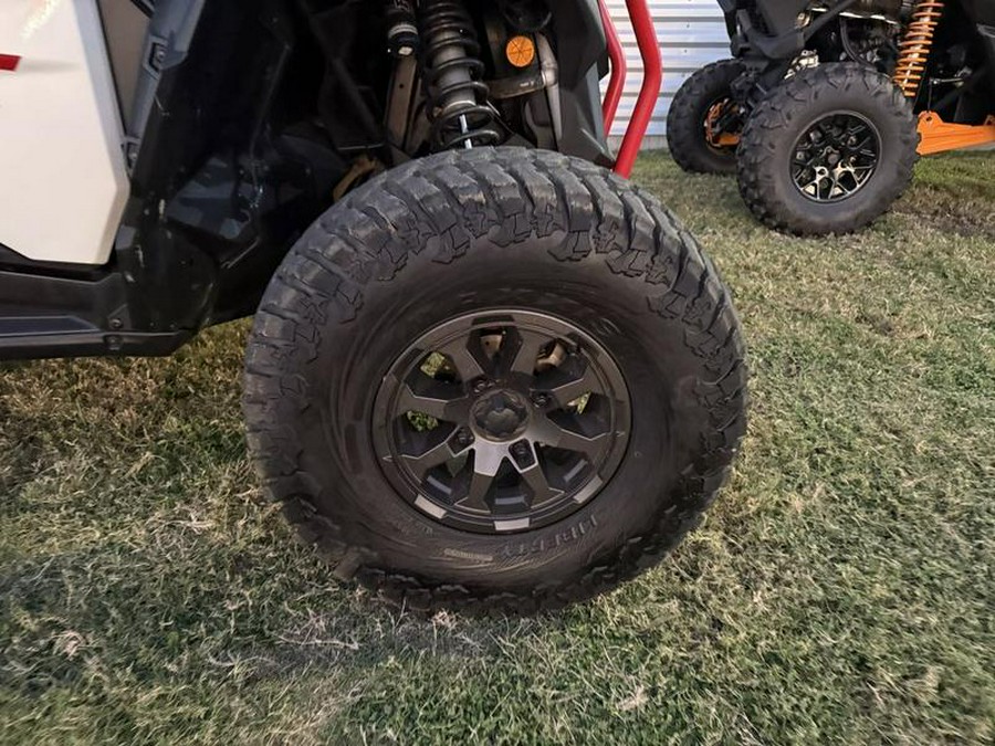 2024 Can-Am® Maverick Sport X rc 1000R