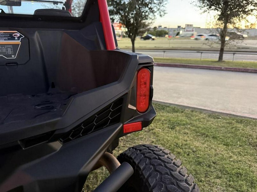 2024 Can-Am® Maverick Sport X rc 1000R