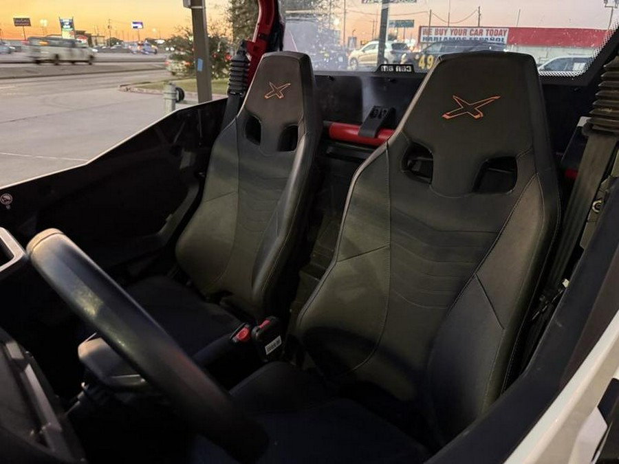 2024 Can-Am® Maverick Sport X rc 1000R