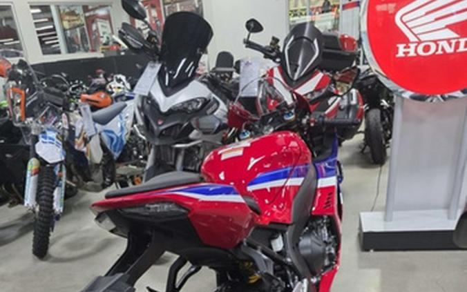 2026 Honda CBR1000RR-R Fireblade SP