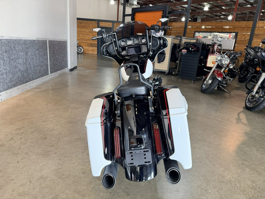 2021 Harley-Davidson® CVO™ Street Glide® FLHXSE
