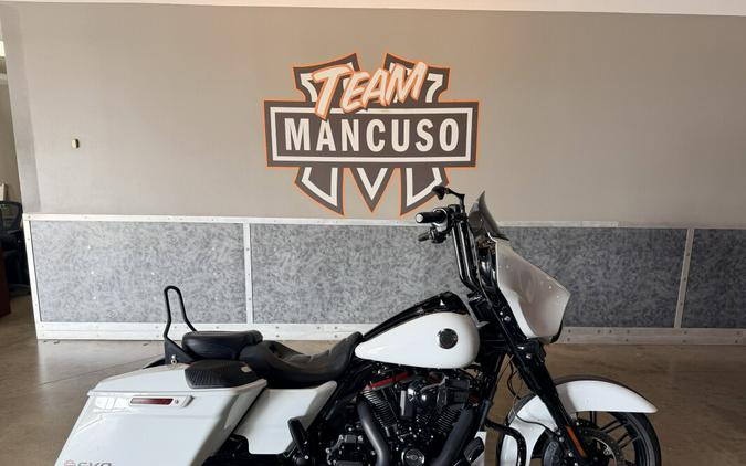 2021 Harley-Davidson® CVO™ Street Glide® FLHXSE
