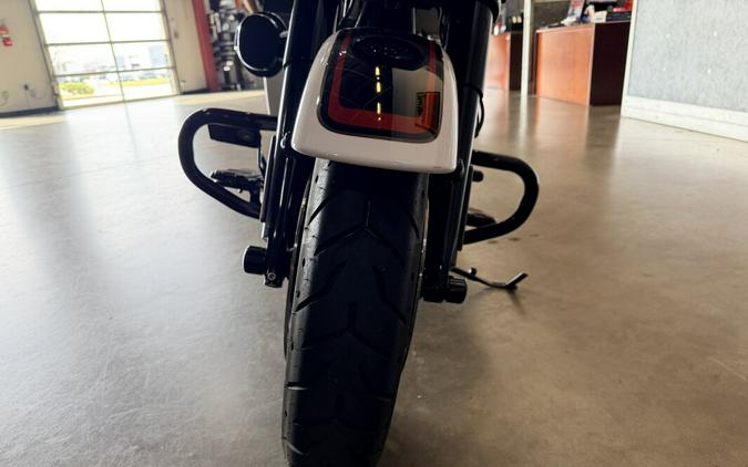 2021 Harley-Davidson® CVO™ Street Glide® FLHXSE