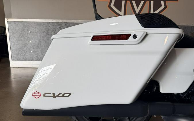 2021 Harley-Davidson® CVO™ Street Glide® FLHXSE