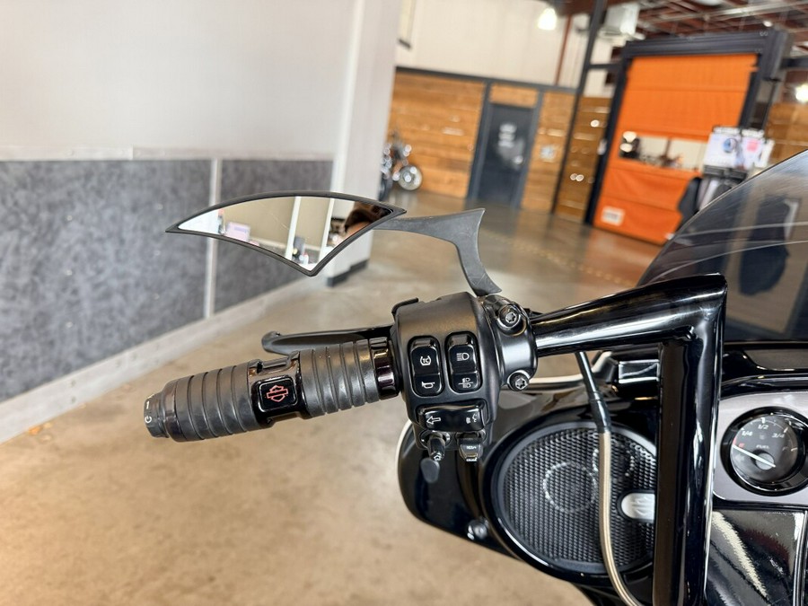 2021 Harley-Davidson® CVO™ Street Glide® FLHXSE