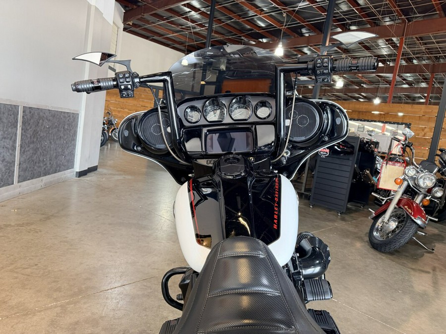 2021 Harley-Davidson® CVO™ Street Glide® FLHXSE