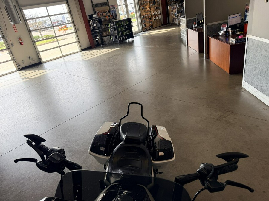 2021 Harley-Davidson® CVO™ Street Glide® FLHXSE