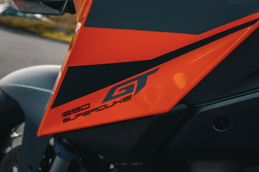 2023 KTM 1290 Super Duke GT