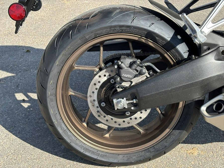 2025 Honda® CB650R E-Clutch