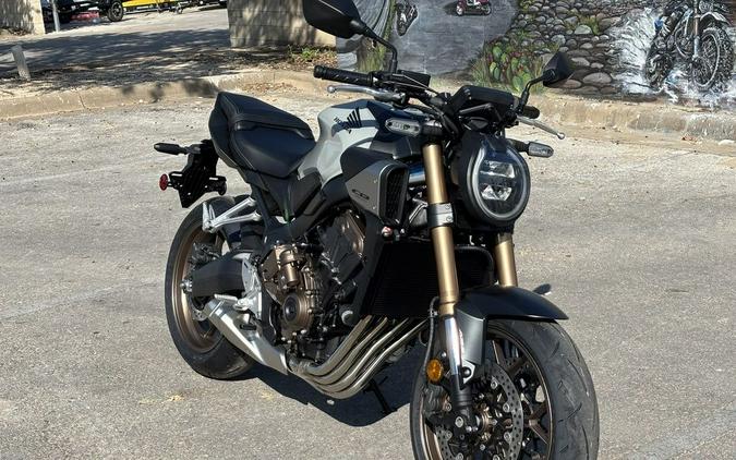 2025 Honda® CB650R E-Clutch