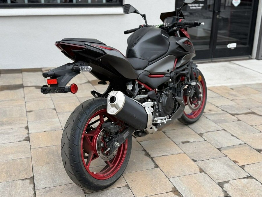 2025 Kawasaki Z500 SE ABS