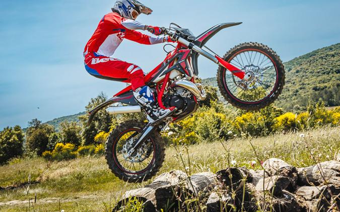 2025 BETA Xtrainer 300