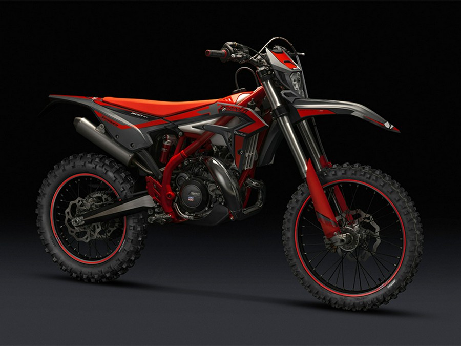 2025 BETA Xtrainer 300