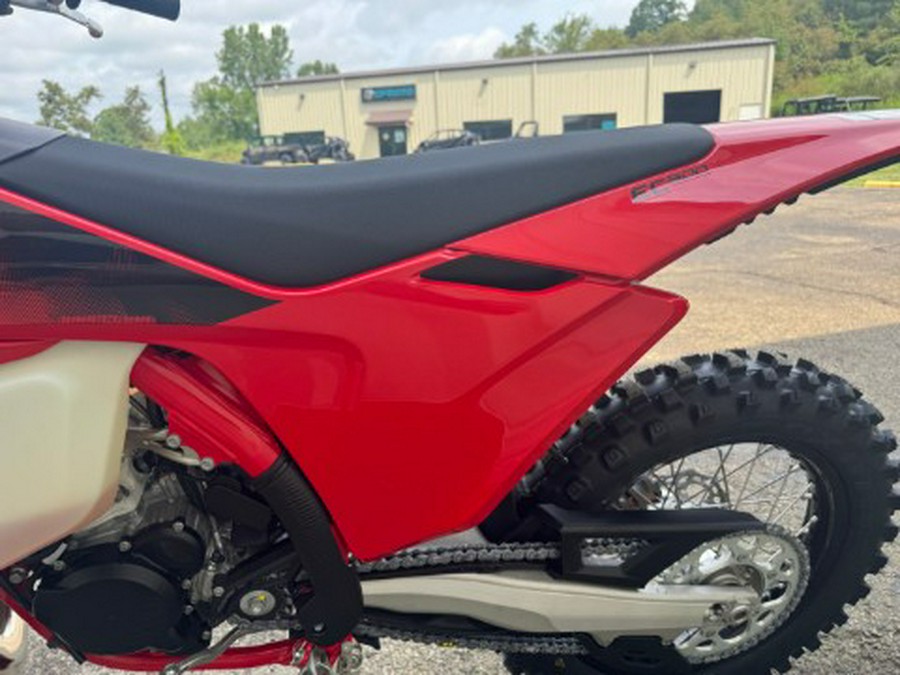 2027 GASGAS EC 300