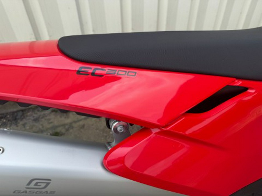 2027 GASGAS EC 300