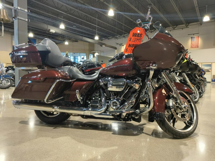 2019 Harley-Davidson® Road Glide® Twisted Cherry