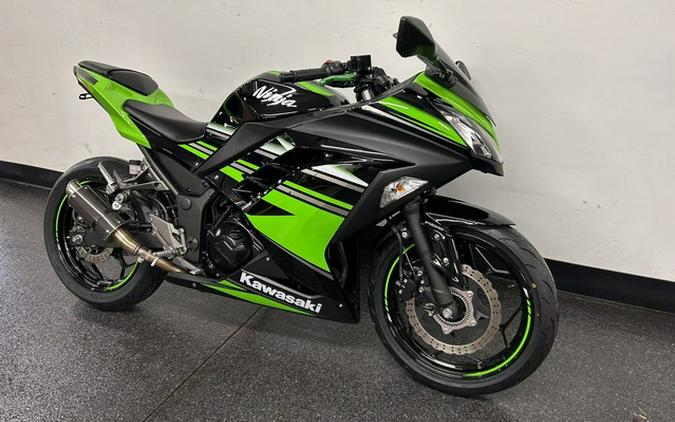 2016 Kawasaki Ninja 300 ABS KRT Edition