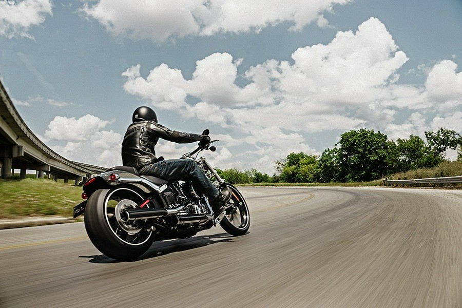 2016 Harley-Davidson Breakout®