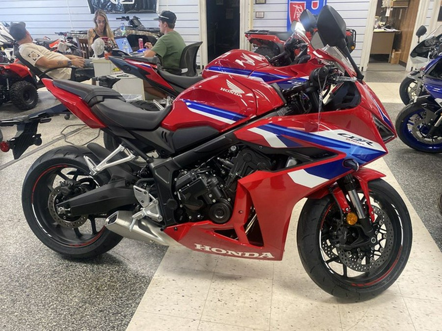 2025 Honda CBR650R E-Clutch