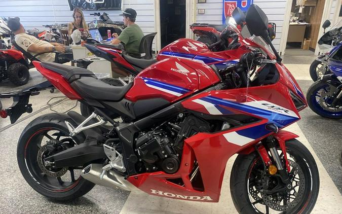 2025 Honda CBR650R E-Clutch