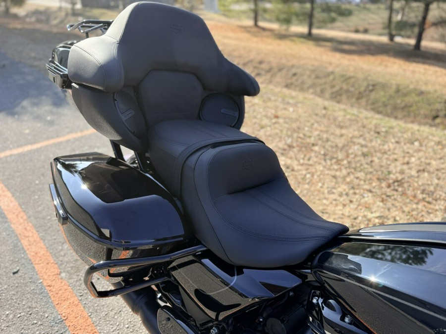 2026 Harley-Davidson® Road Glide Limited FLTRXL