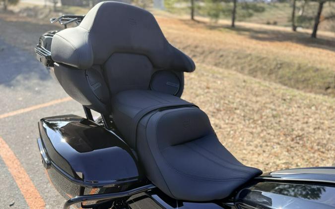 2026 Harley-Davidson® Road Glide Limited FLTRXL