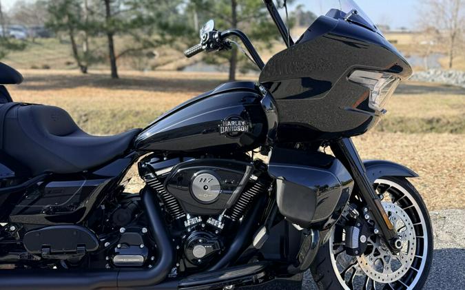 2026 Harley-Davidson® Road Glide Limited FLTRXL