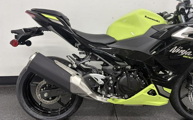 2026 Kawasaki Ninja 500 ABS Metallic Yellowish GreenEbony