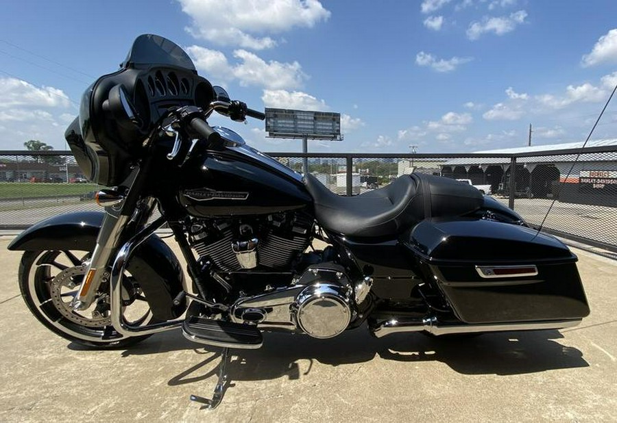 2023 Harley-Davidson® Street Glide