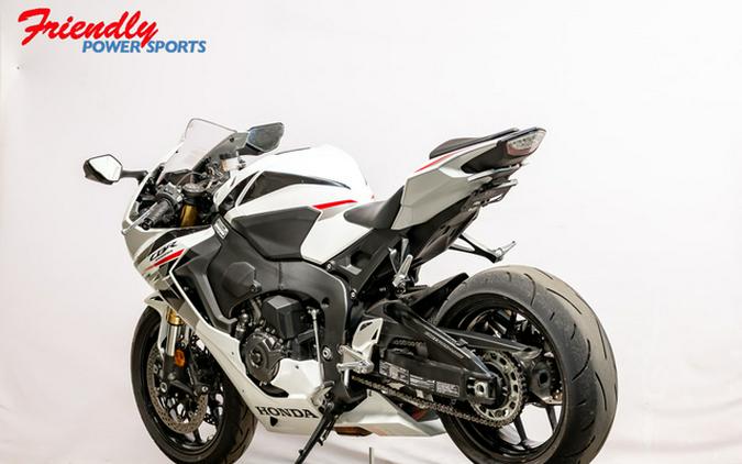 2025 Honda CBR1000RR Base