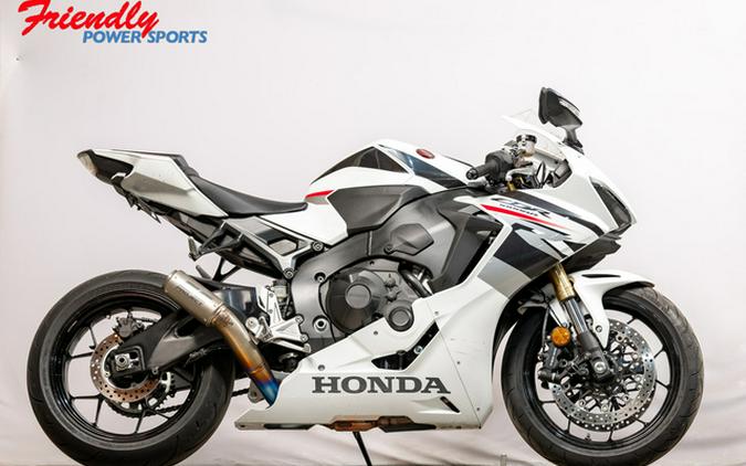 2025 Honda CBR1000RR Base