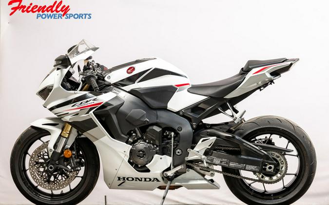 2025 Honda CBR1000RR Base
