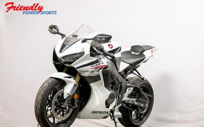 2025 Honda CBR1000RR Base
