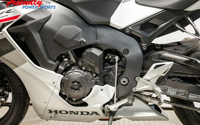 2025 Honda CBR1000RR Base