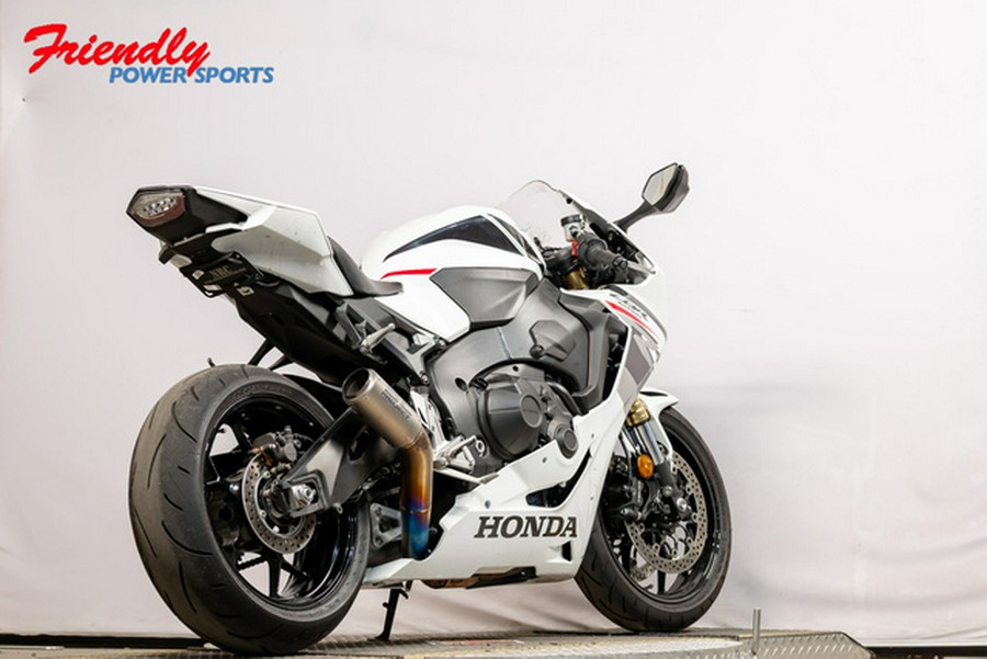 2025 Honda CBR1000RR Base