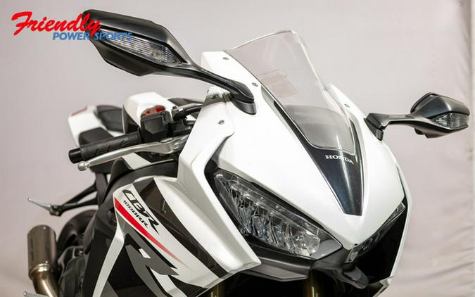 2025 Honda CBR1000RR Base
