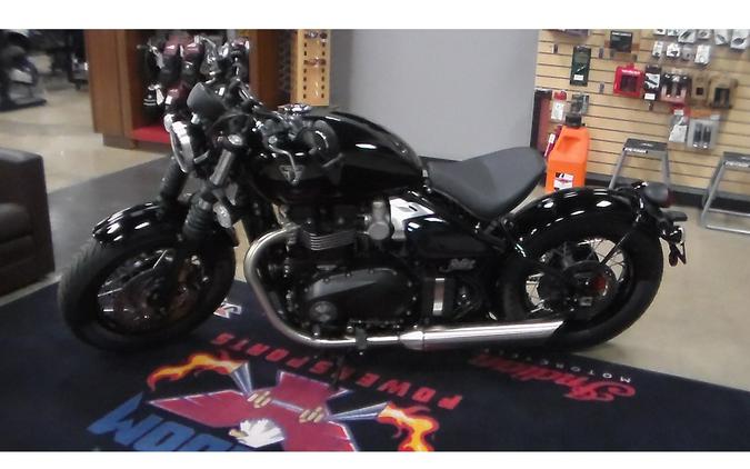2026 Bonneville Bobber Base - Triumph