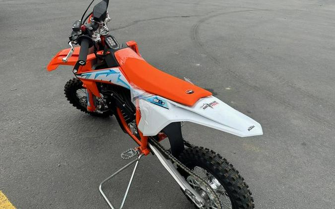 2024 KTM SX-E 3