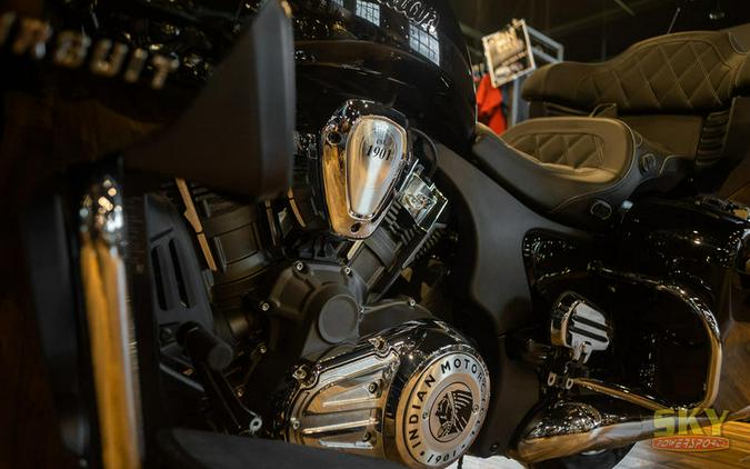 2024 Indian Motorcycle® Pursuit® Limited® with PowerBand Audio Package Black Metallic