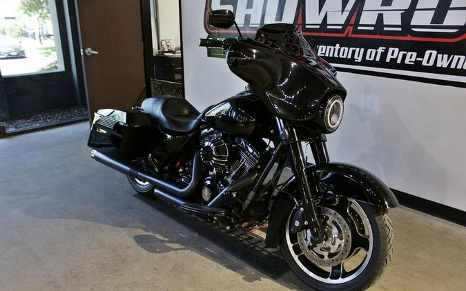 2011 Harley-Davidson® FLHX - Street Glide®