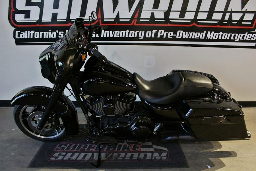 2011 Harley-Davidson® FLHX - Street Glide®