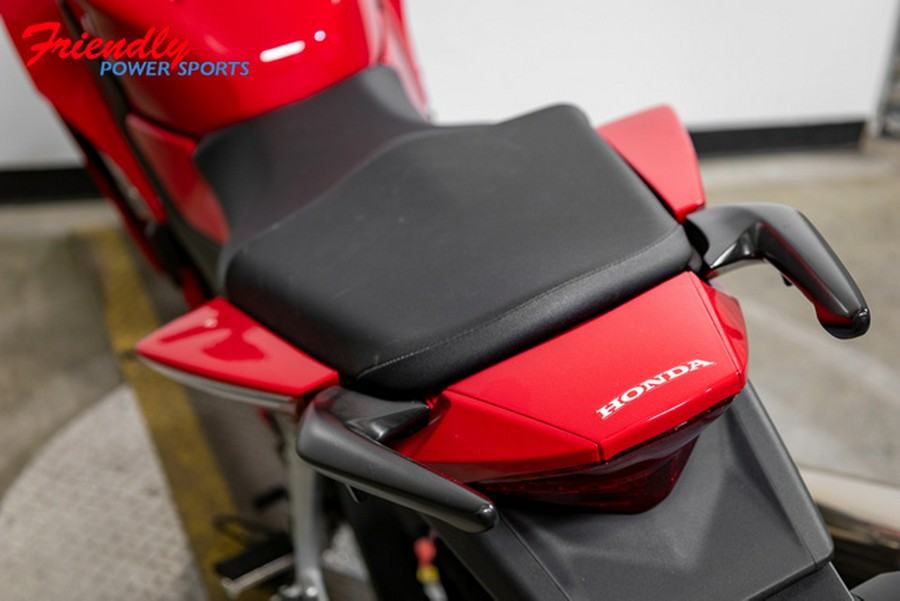 2021 Honda CBR300R Base