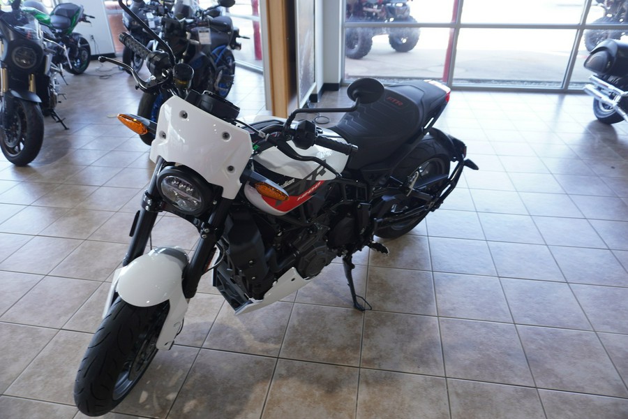 2023 FTR, STEALTH GRAY, 4 - Indian Motorcycle