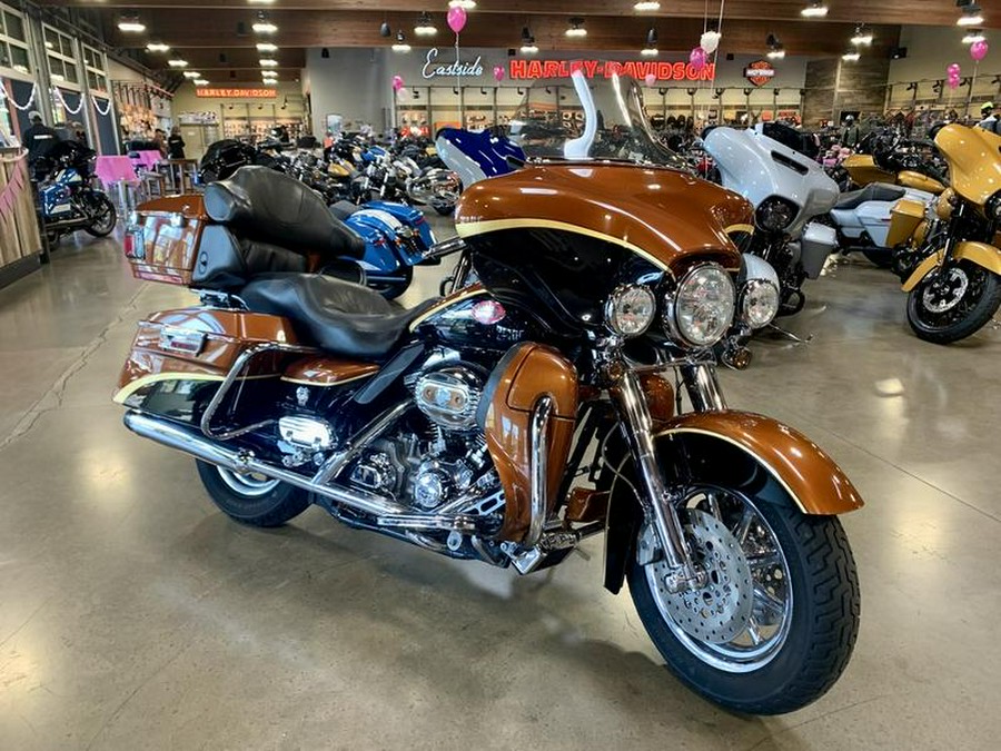 2008 Harley-Davidson® FLHTCUSE3 - CVO™ Ultra Classic® Screamin' Eagle® Anniversary Electra Glide®