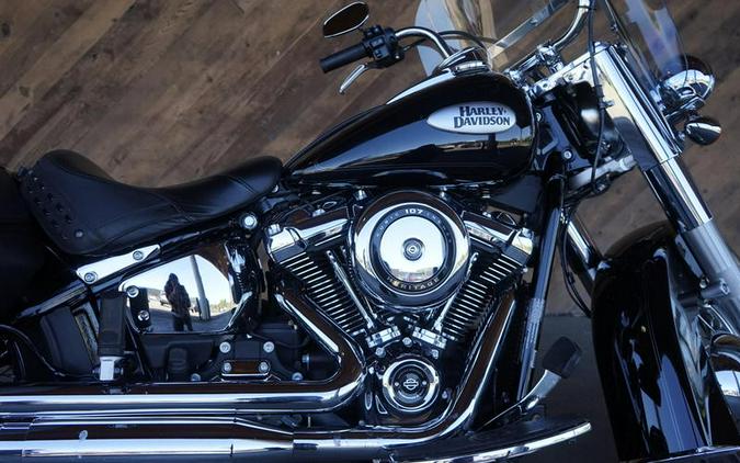 2021 Harley-Davidson® FLHC - Heritage Classic