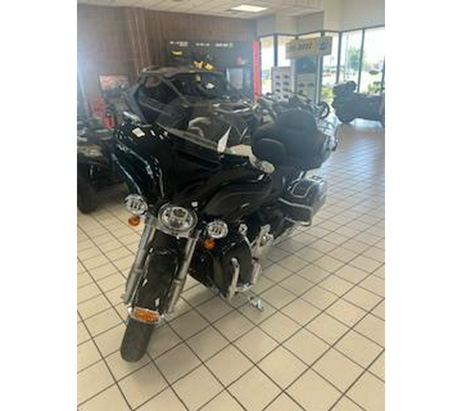 2015 Harley-Davidson Electra Glide® Ultra Classic® Low