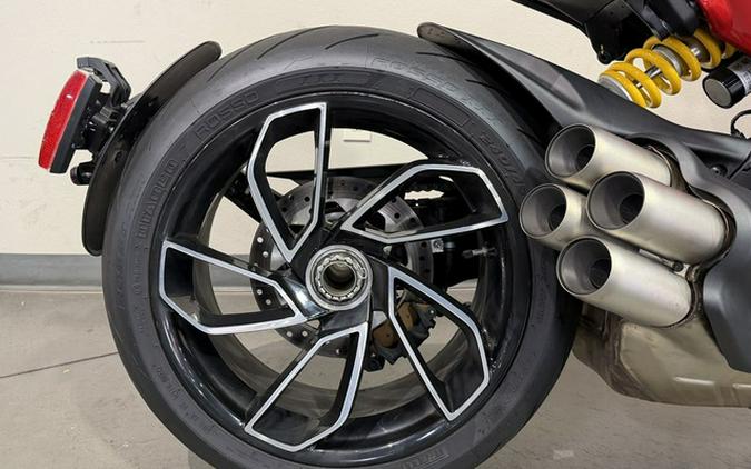 2025 Ducati Diavel V4 Ducati Red
