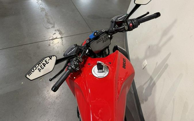 2025 Ducati Diavel V4 Ducati Red