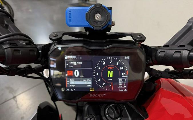 2025 Ducati Diavel V4 Ducati Red